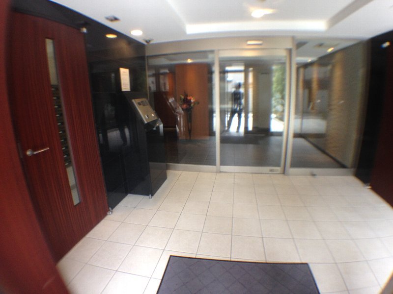 18/18 エントランス