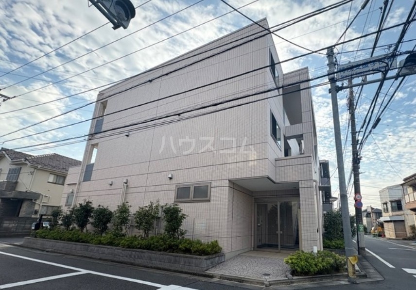 15/22 エントランス