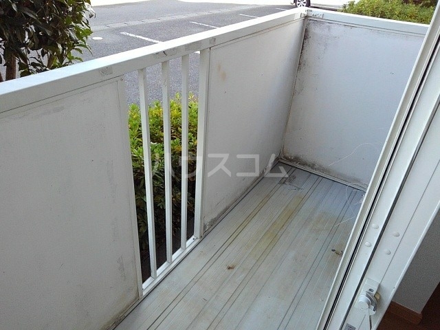 18/28 バルコニー