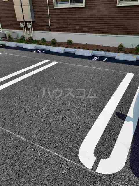 15/21 駐車場