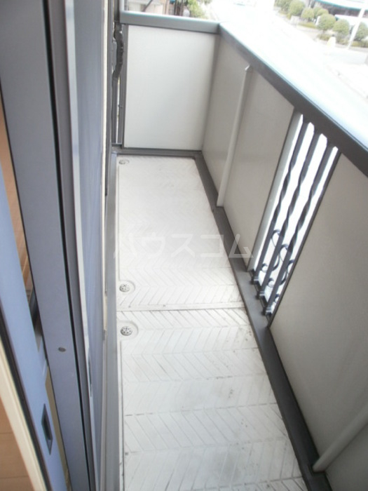 18/27 バルコニー