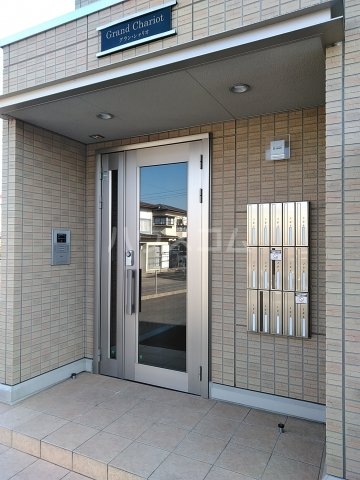 2/4 エントランス