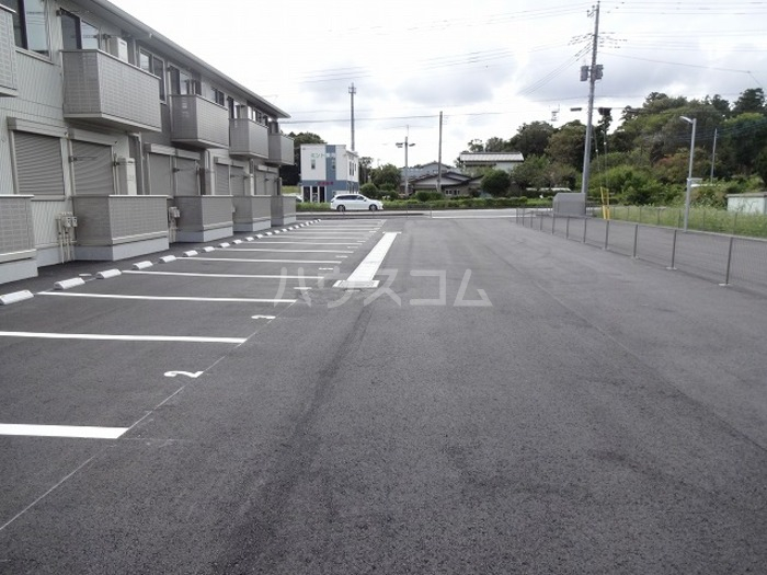 19/23 駐車場