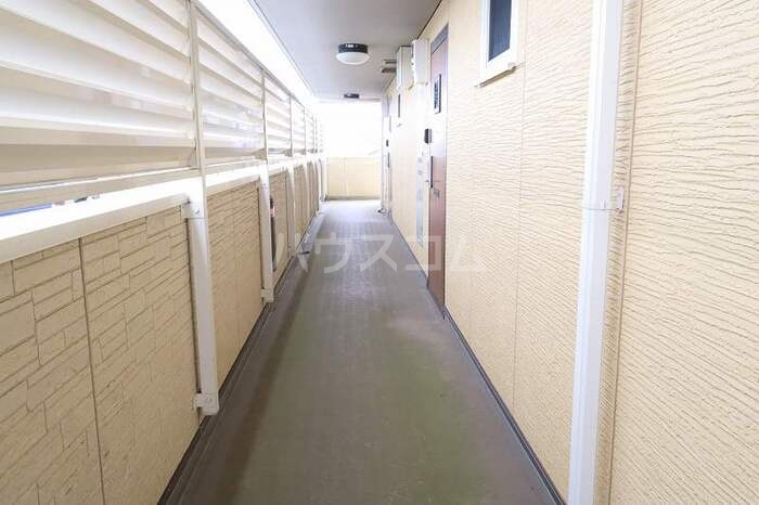 2/5 エントランス