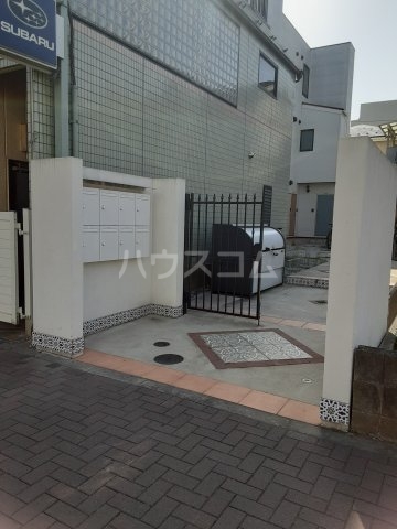 3/7 エントランス