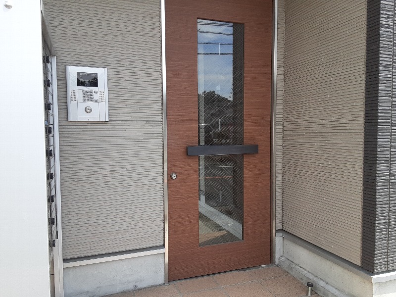 25/30 エントランス