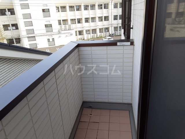 20/30 バルコニー
