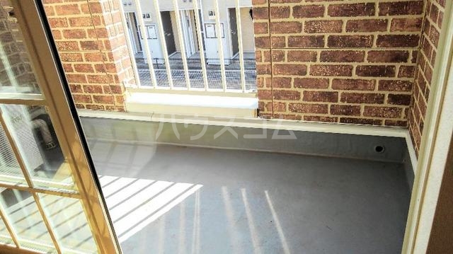 23/30 バルコニー