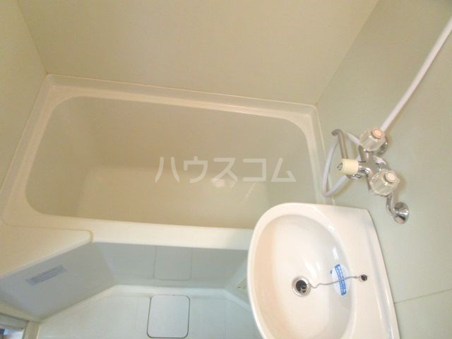 16/30 浴室