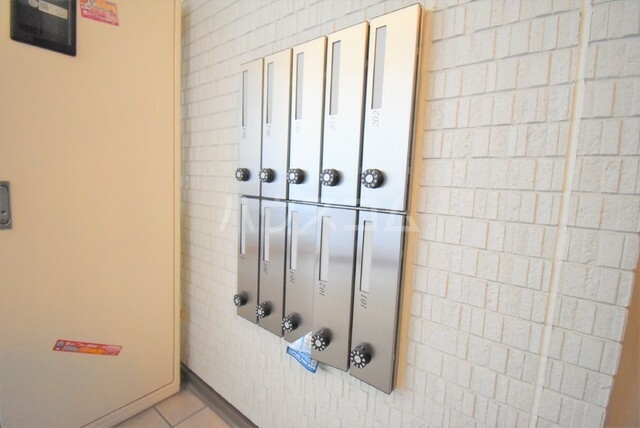 14/19 エントランス