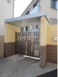 15/15 エントランス