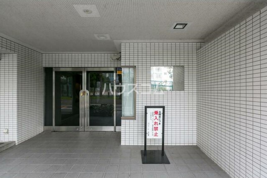 2/3 エントランス