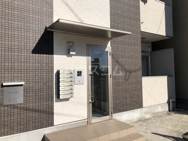 2/4 エントランス