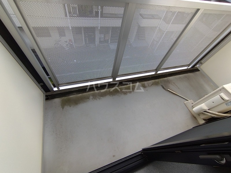 13/30 バルコニー