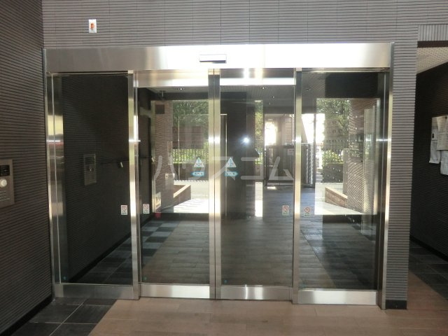 17/28 エントランス