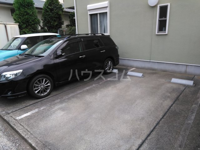22/30 駐車場