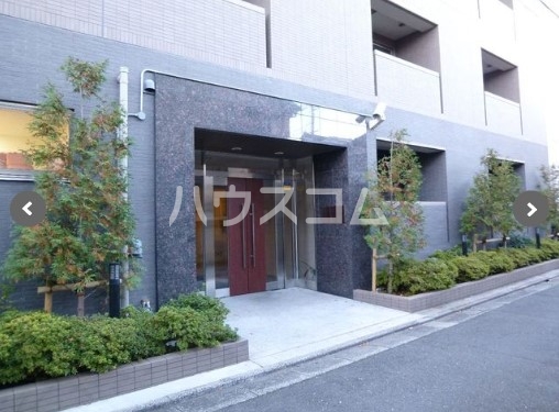 14/19 エントランス