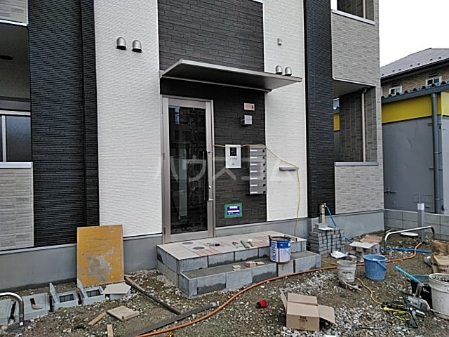 21/28 エントランス