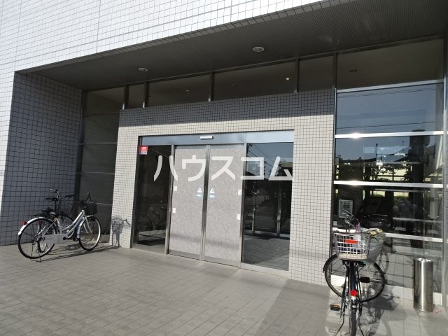 21/29 エントランス