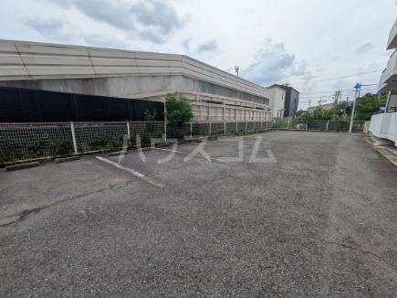 25/27 駐車場