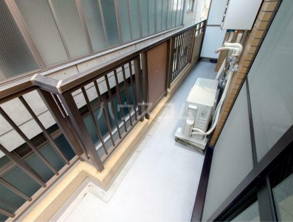 21/30 バルコニー