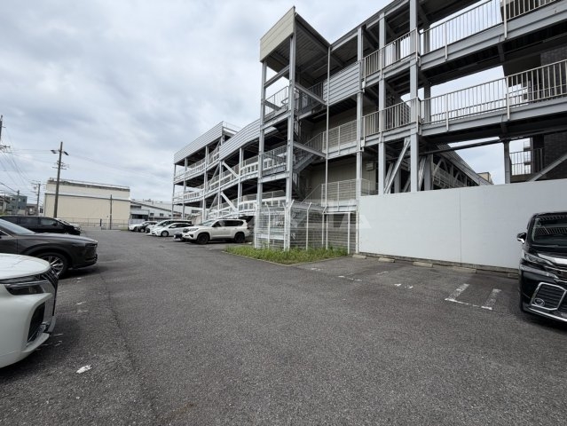 22/29 駐車場