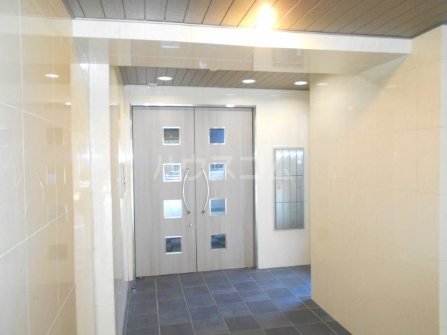 29/30 エントランス