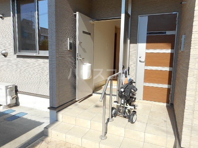 14/20 エントランス