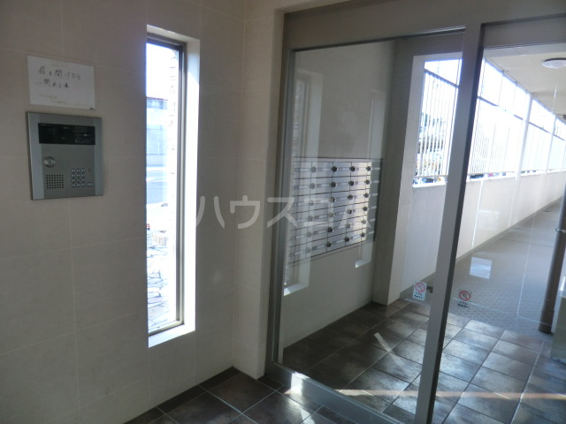 29/30 エントランス