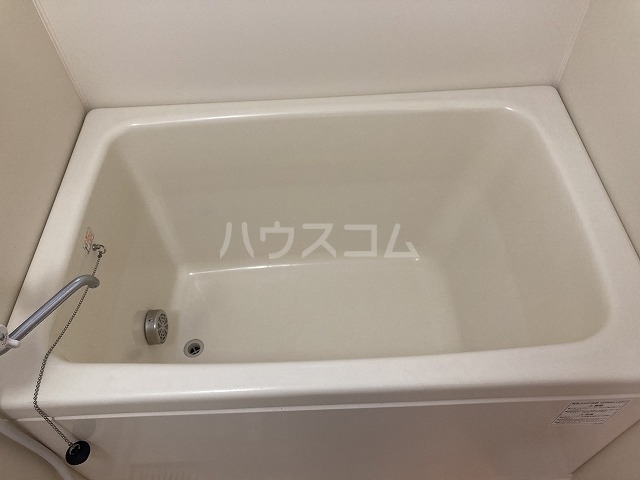 13/28 浴室