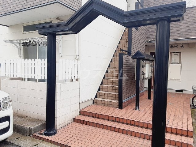 17/26 エントランス