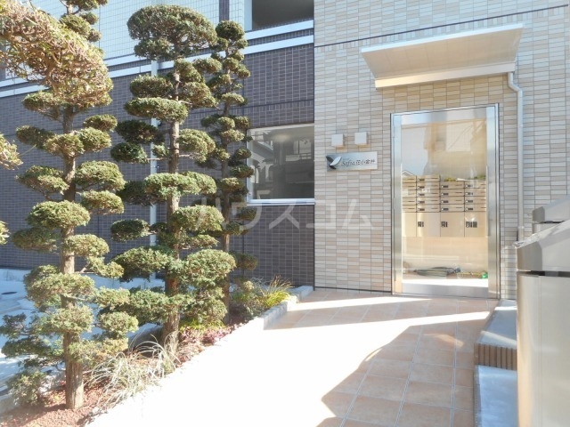 15/21 エントランス