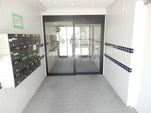 19/29 エントランス