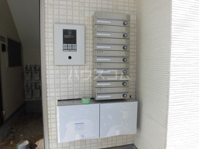 2/5 エントランス