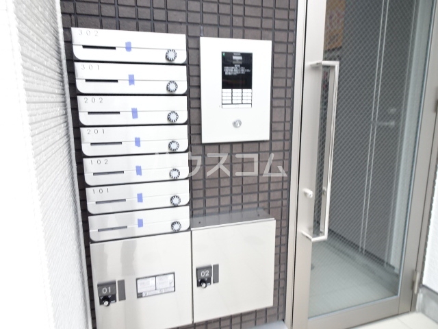 15/23 エントランス