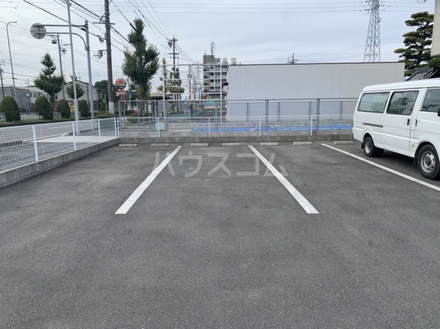 3/5 駐車場