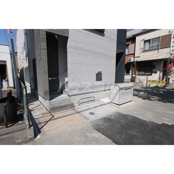 16/24 エントランス