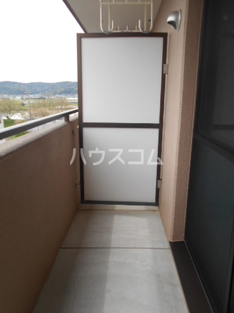 13/20 バルコニー