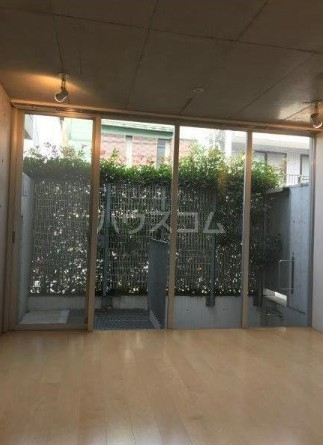 14/16 エントランス