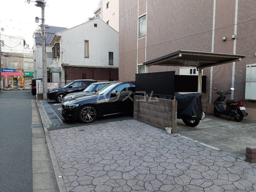 3/10 駐車場