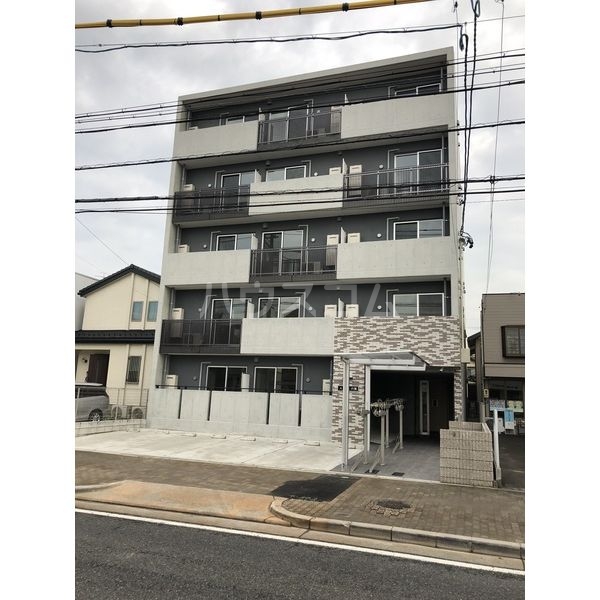 22/29 エントランス