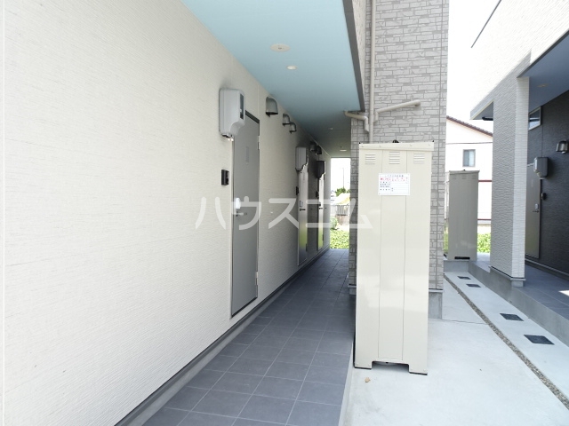 22/29 エントランス