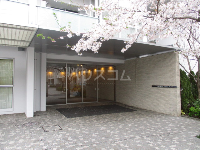 17/27 エントランス