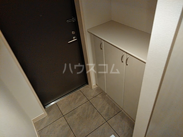 13/30 玄関