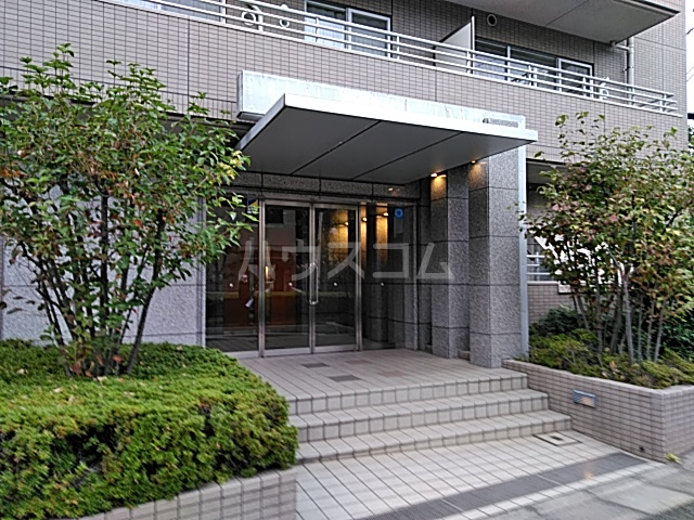 29/30 エントランス