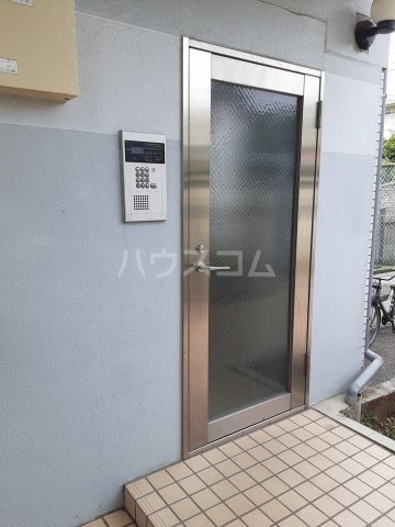 3/4 エントランス