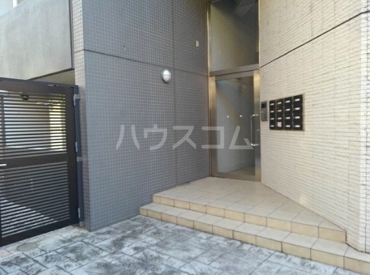 15/22 エントランス