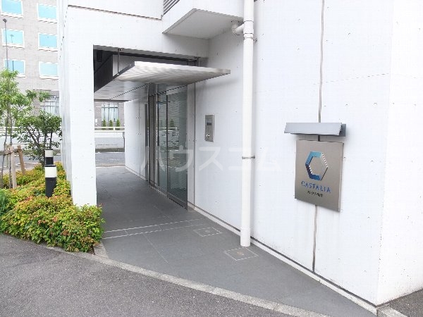 27/30 エントランス