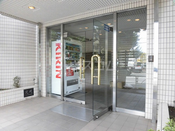 18/28 エントランス