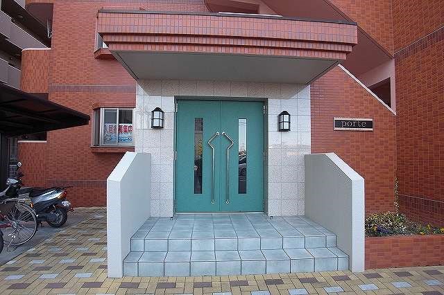 15/20 エントランス